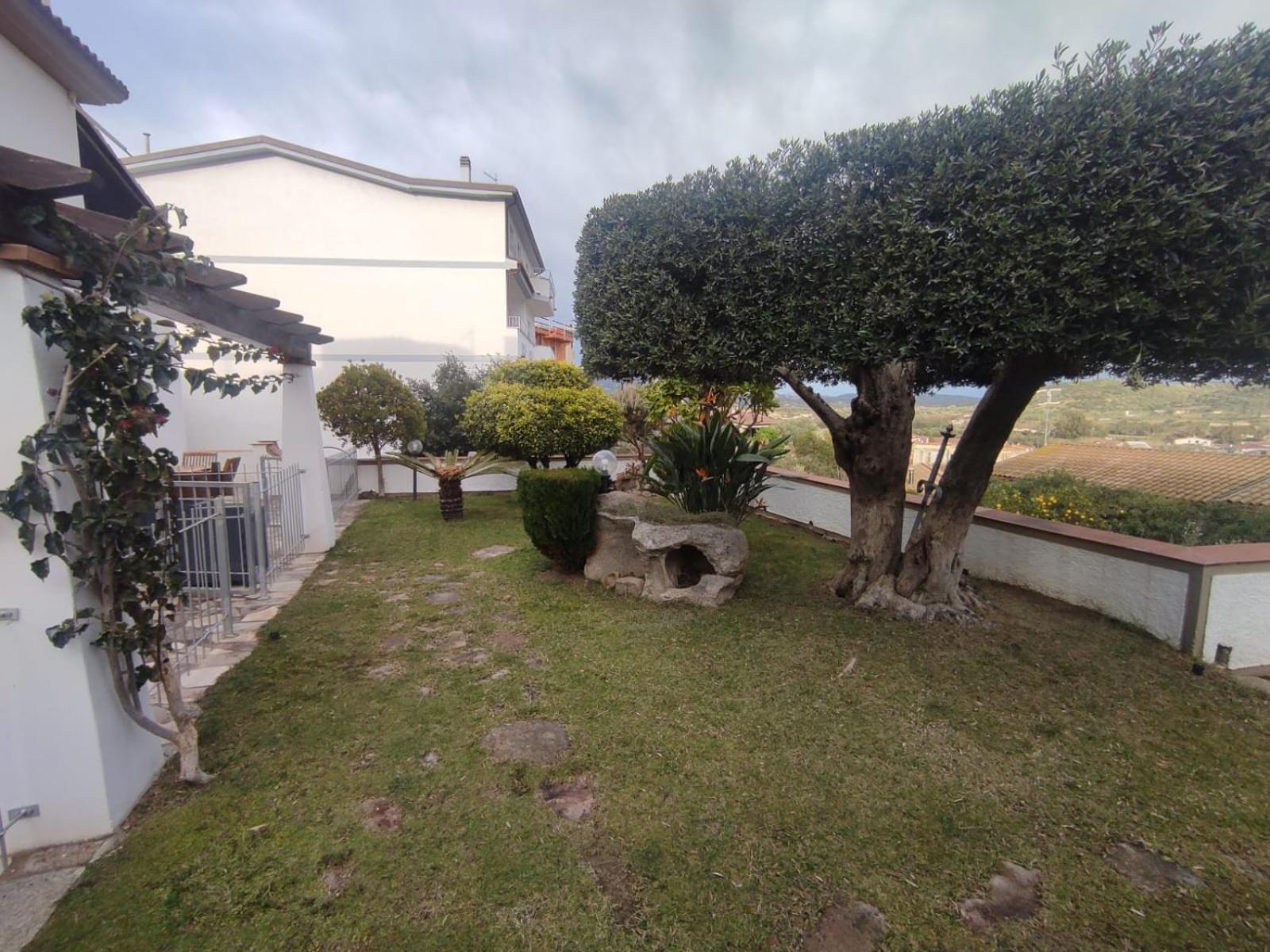 Appartamento Su Survaju Irgoli Exterior photo